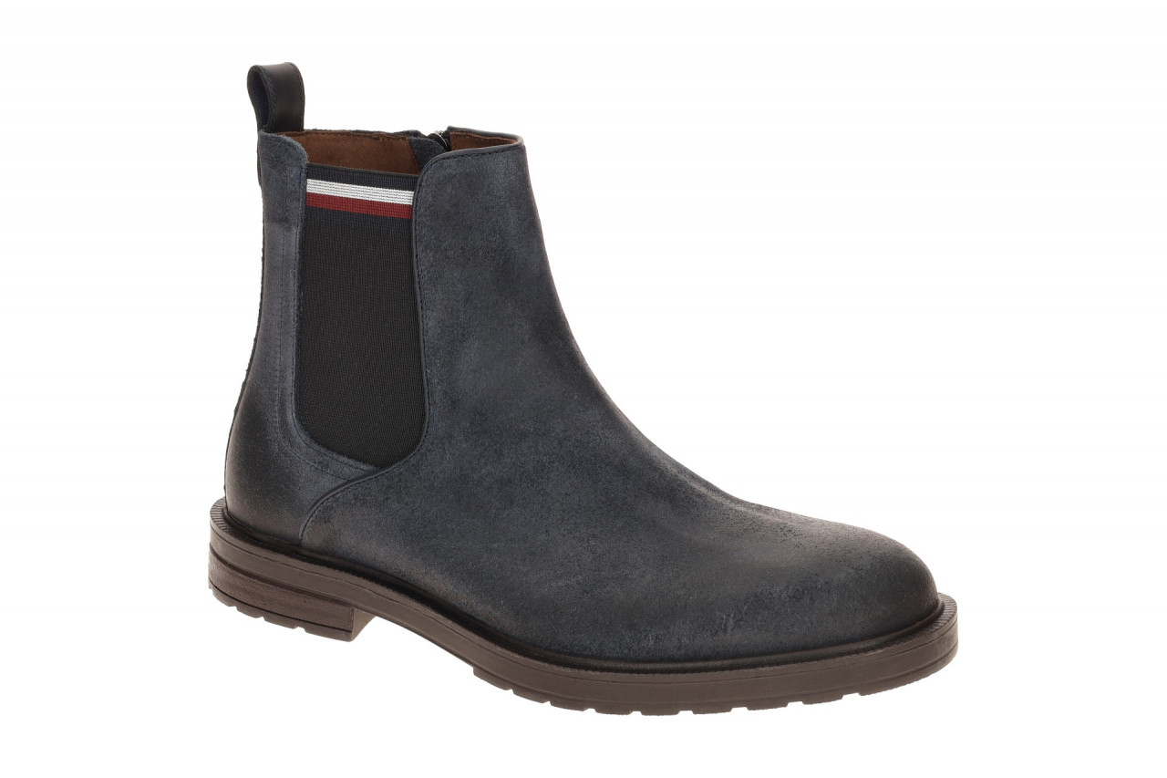 Tommy Hilfiger Herrenstiefelette FM05560 DW5 - Chelsea Boot in Blau desert sky 1 Tommy Hilfiger Herrenstiefelette FM05560 DW5 - Chelsea Boot in Blau desert sky